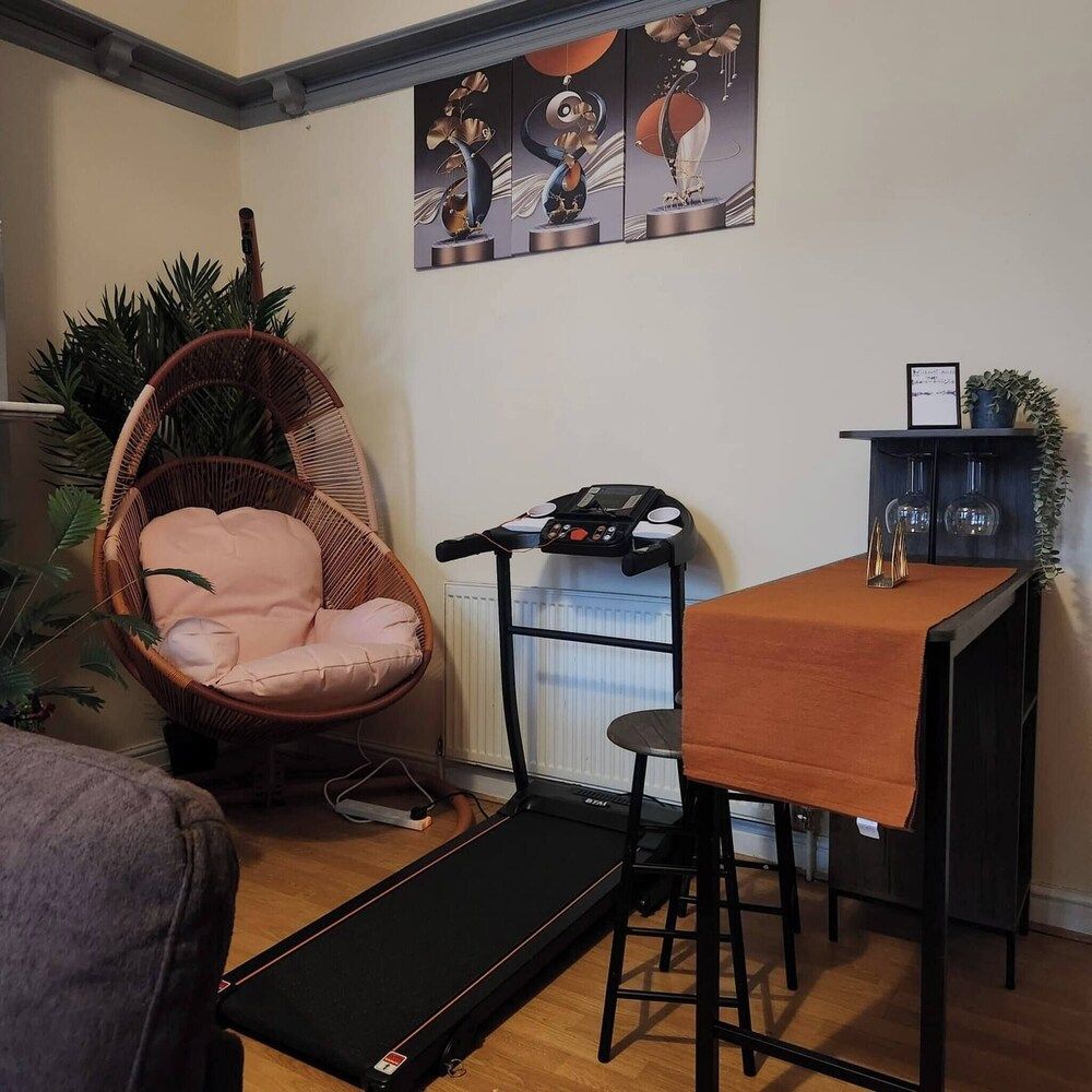 Charming Victorian Apartment in Central Wolverhampton Apartment, 1 Bedroom 39