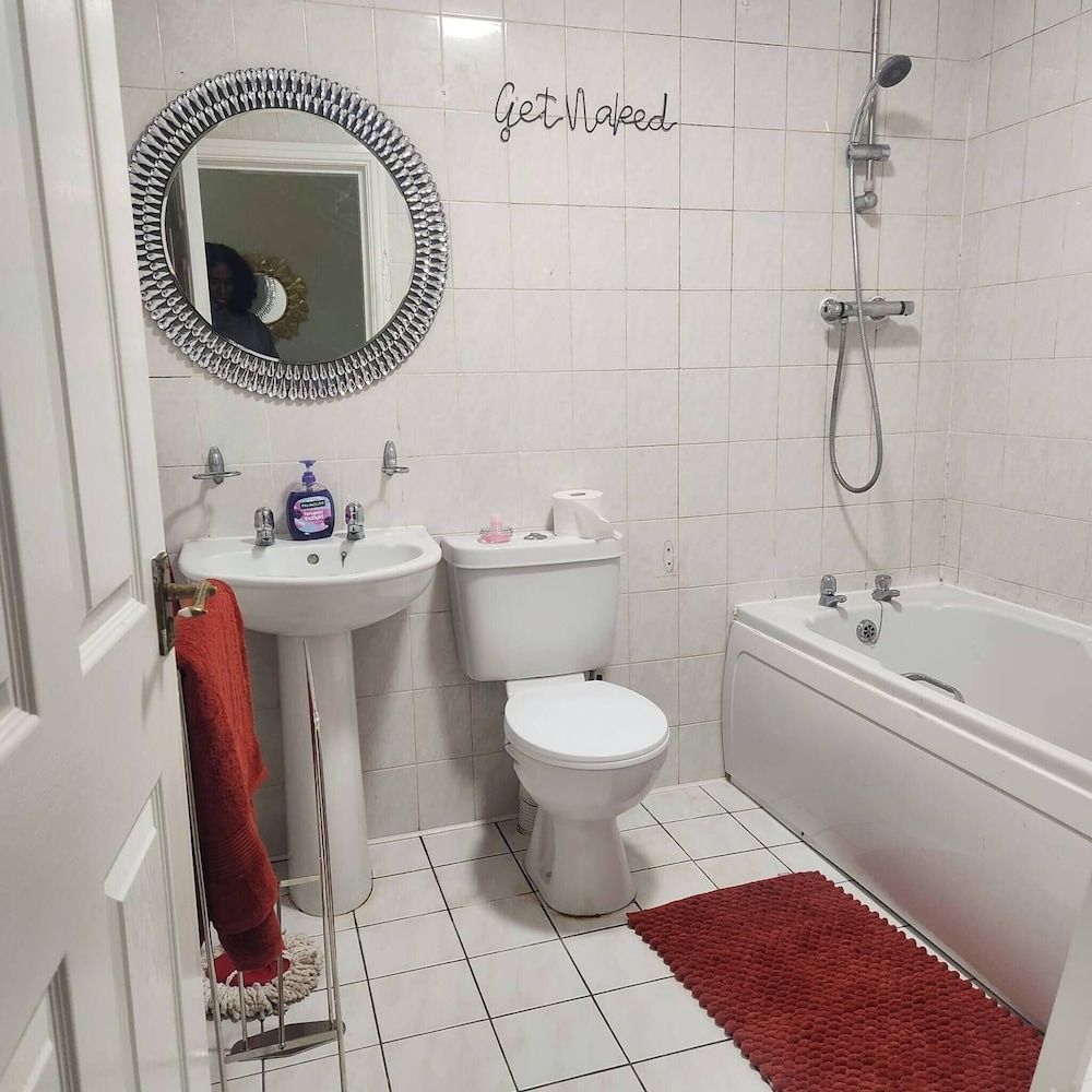 Charming Victorian Apartment in Central Wolverhampton Apartment, 1 Bedroom 29