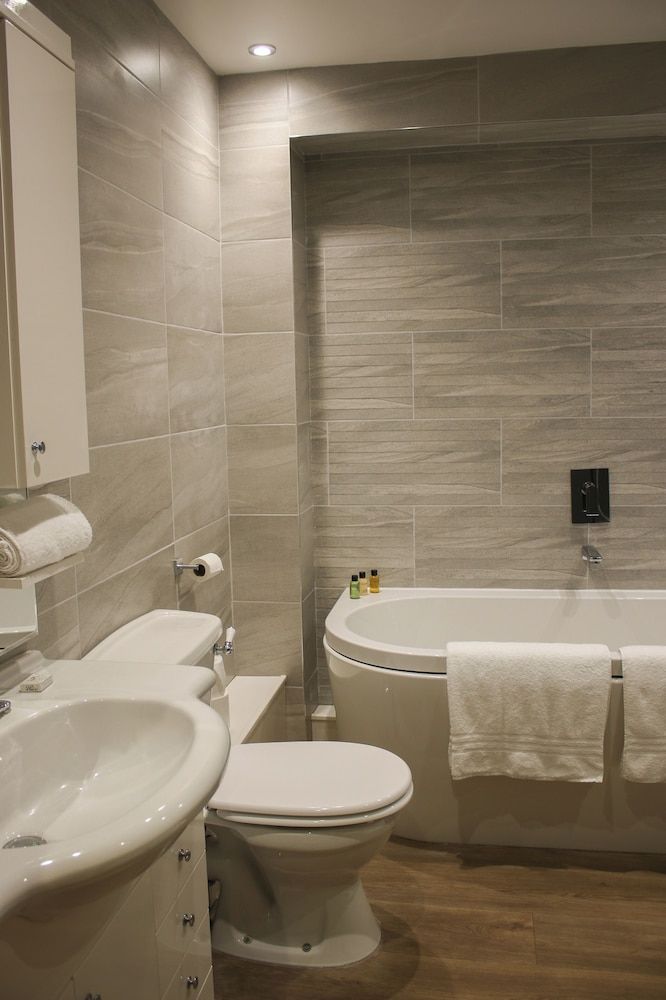 Dovestays Double Room (Super King Sherwood Suite) 2