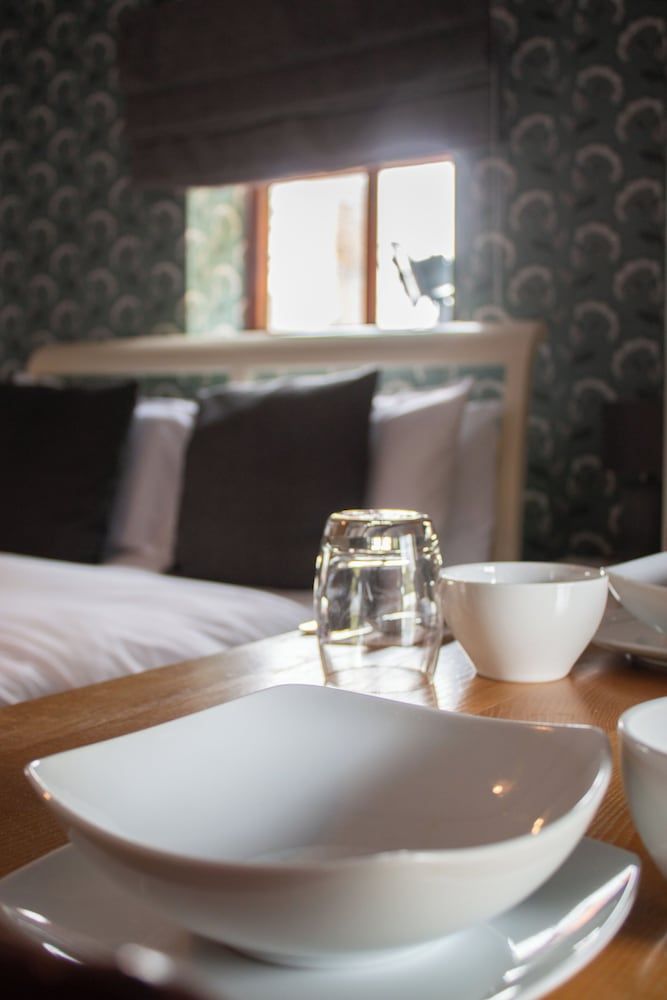 Dovestays Double Room (Robin Hood) 2