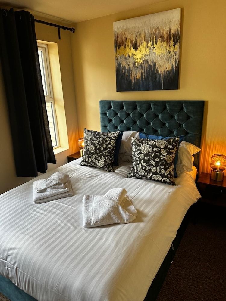 The Goodrington Sands- Apart Hotel Deluxe Double Room 3