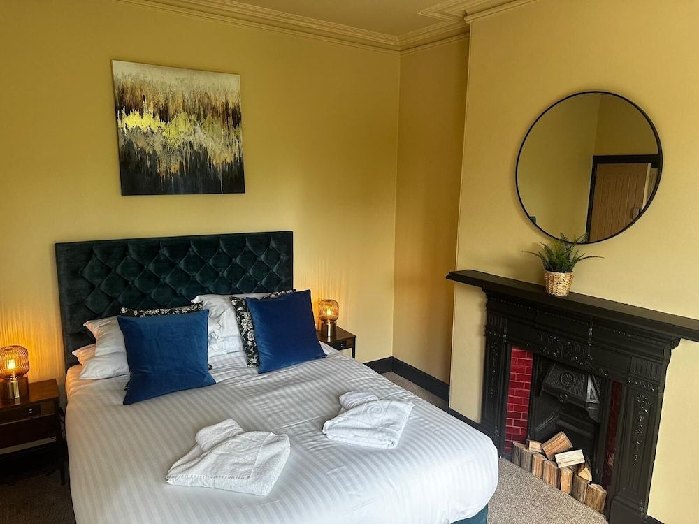 The Goodrington Sands- Apart Hotel Deluxe Room, Bay View 4