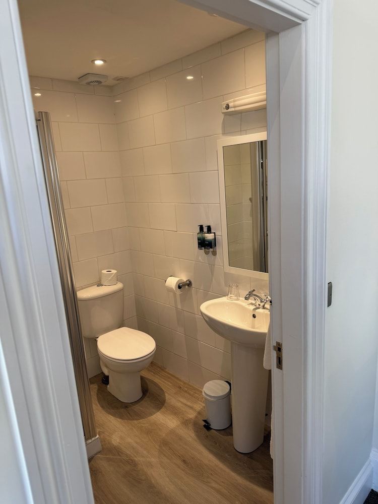 The Law Standard Single Room 2