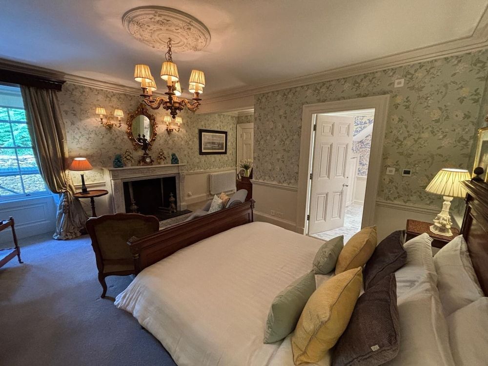 Park Hall Manor Luxury Suite, Ensuite 3