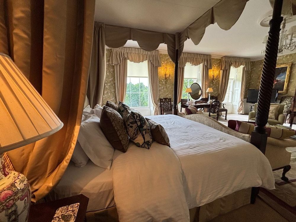 Park Hall Manor Superior Suite, Ensuite, Lake View (Full Bath) 9