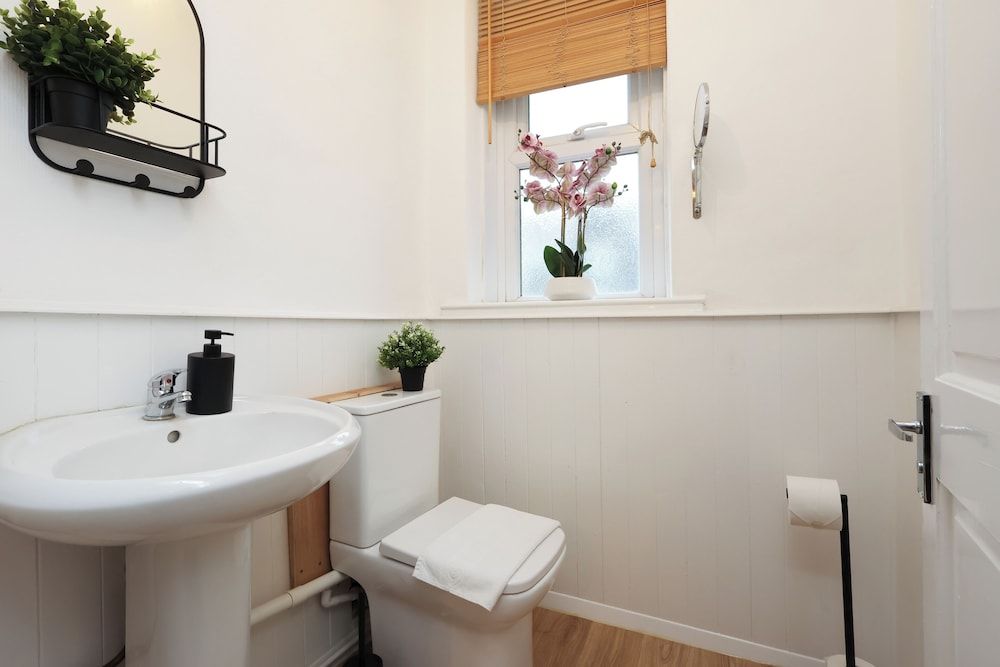 Cardiff Guesthouse & On-Street Parking Standard Double Room 10