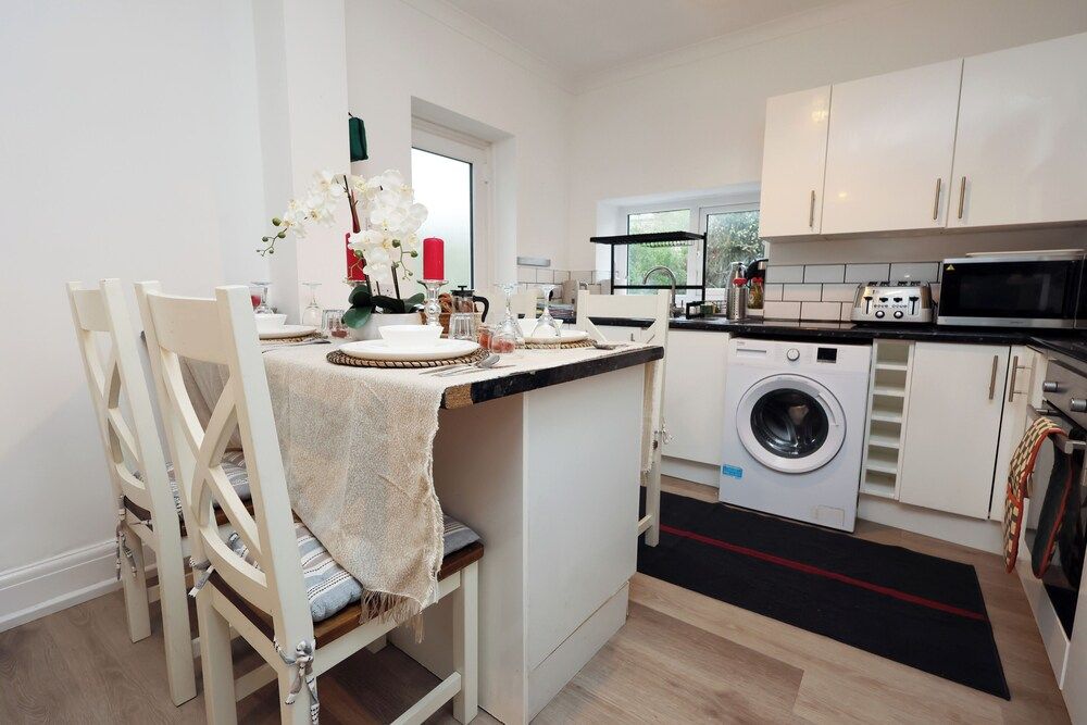 Cardiff Guesthouse & On-Street Parking Standard Double Room 19