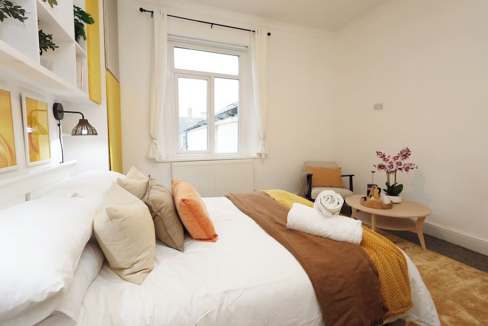 Cardiff Guesthouse & On-Street Parking Standard Double Room 5