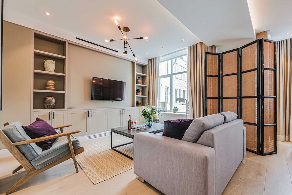 2 Bedrooms Luxury