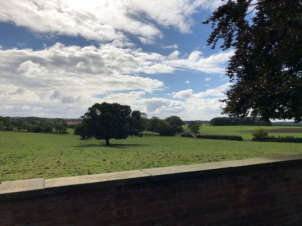 Historic Hall Wing nr York Leeds Free Hot tub House 39