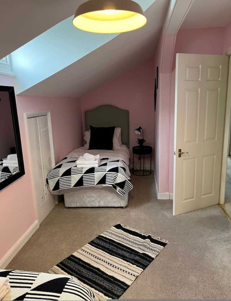 Historic Hall Wing nr York Leeds Free Hot tub House 32