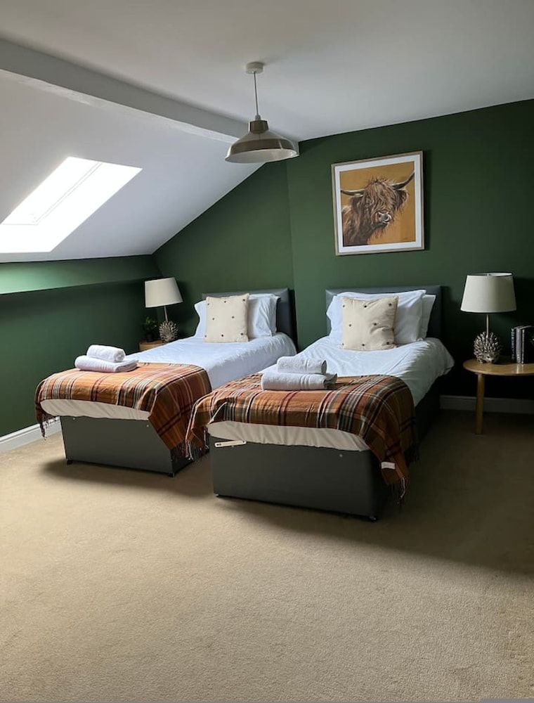 Historic Hall Wing nr York Leeds Free Hot tub House 24