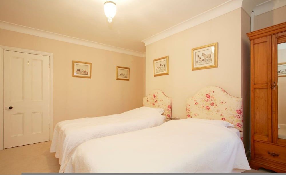 Historic Hall Wing nr York Leeds Free Hot tub House 18