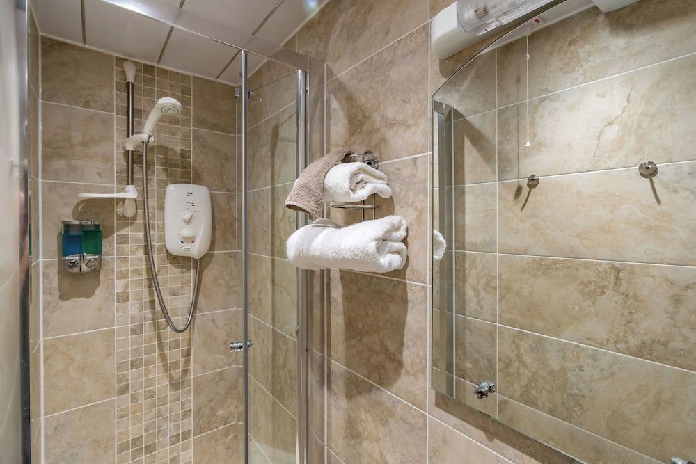 Gifford House Standard Double Room 6