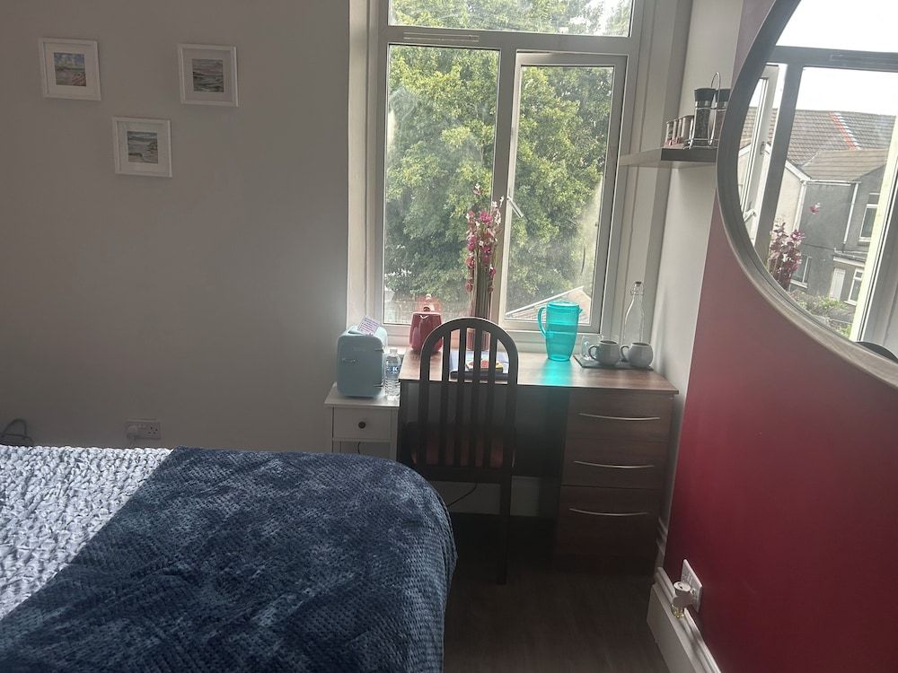 Amelia Airheart Classic Double Room 5