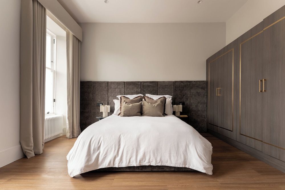 Moment Blythswood Street One-Bedroom Premium Apartment 2