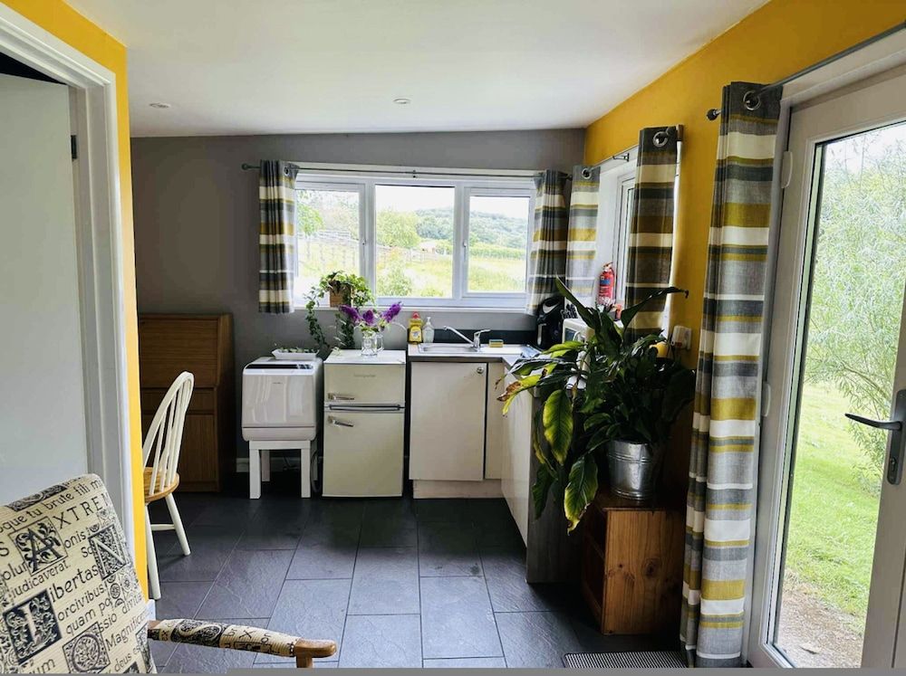 Lydvale Lodge in Lifton Studio 21