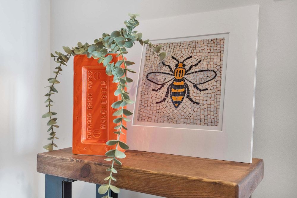 Cottonopolis Suite With 1 Bedrooms and 1 Bathrooms Apartment 22