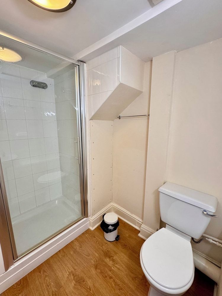 Kendal Hotel Standard Double Room 19