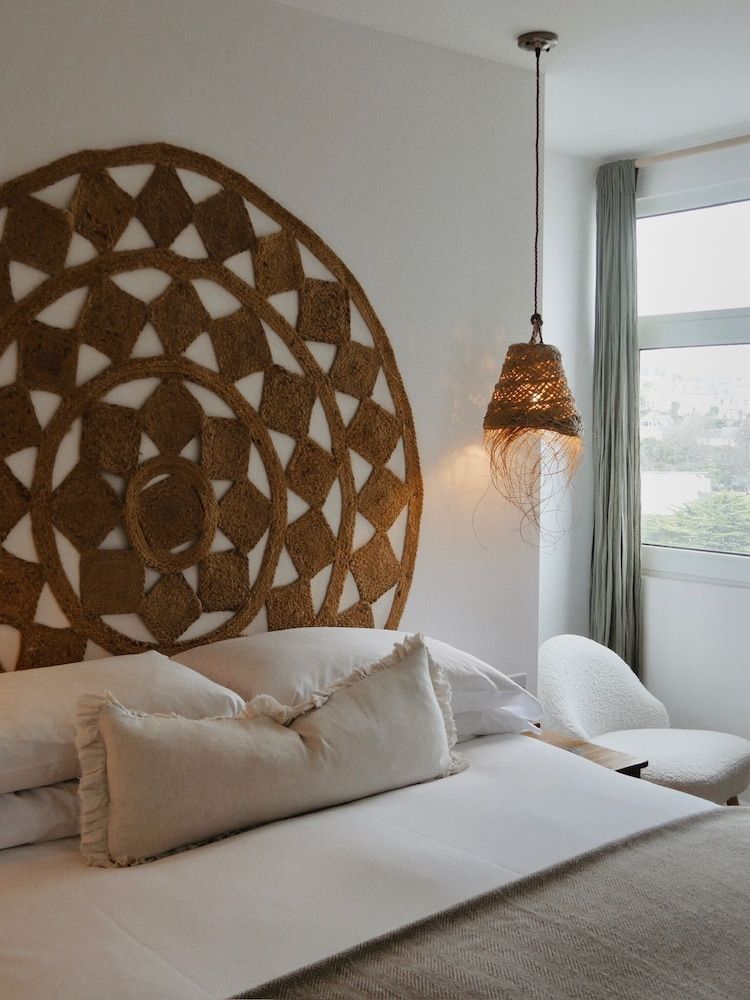 Harbour View House Double Room, Sea View (Room 6 Top Floor) 2