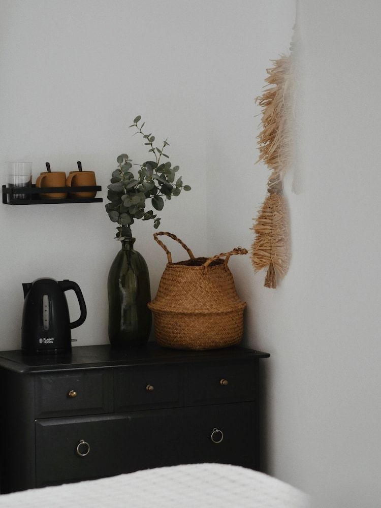 Harbour View House Double Room, Sea View (Room 7 Top Floor) 5