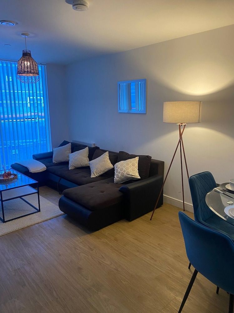 The Dyche - Central Manchester Spacious Apartment - Local Attractions Apartment, 1 Bedroom, City View 9