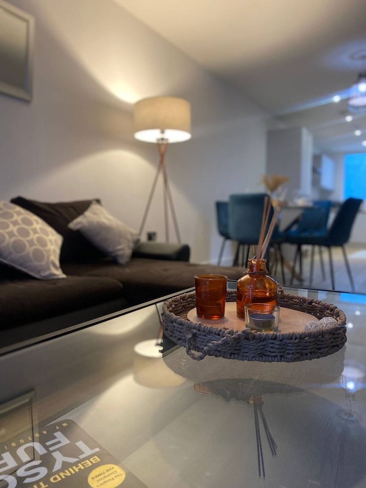 The Dyche - Central Manchester Spacious Apartment - Local Attractions Apartment, 1 Bedroom, City View 12