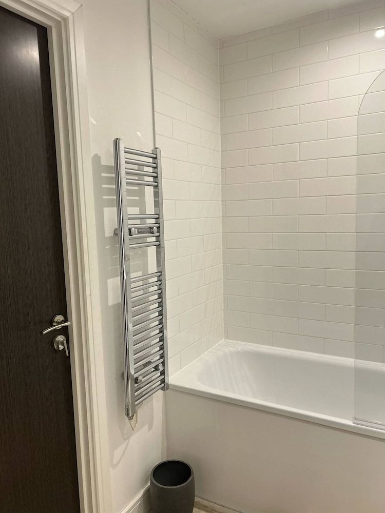 The Dyche - Central Manchester Spacious Apartment - Local Attractions Apartment, 1 Bedroom, City View 17