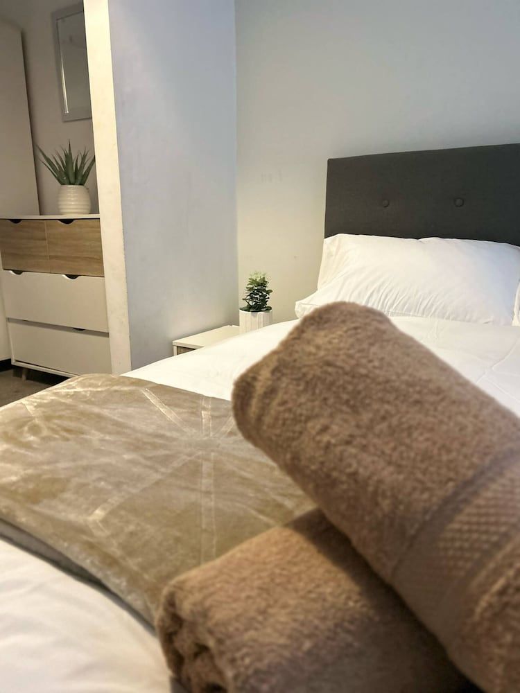 The Dyche - Central Manchester Spacious Apartment - Local Attractions Apartment, 1 Bedroom, City View 6