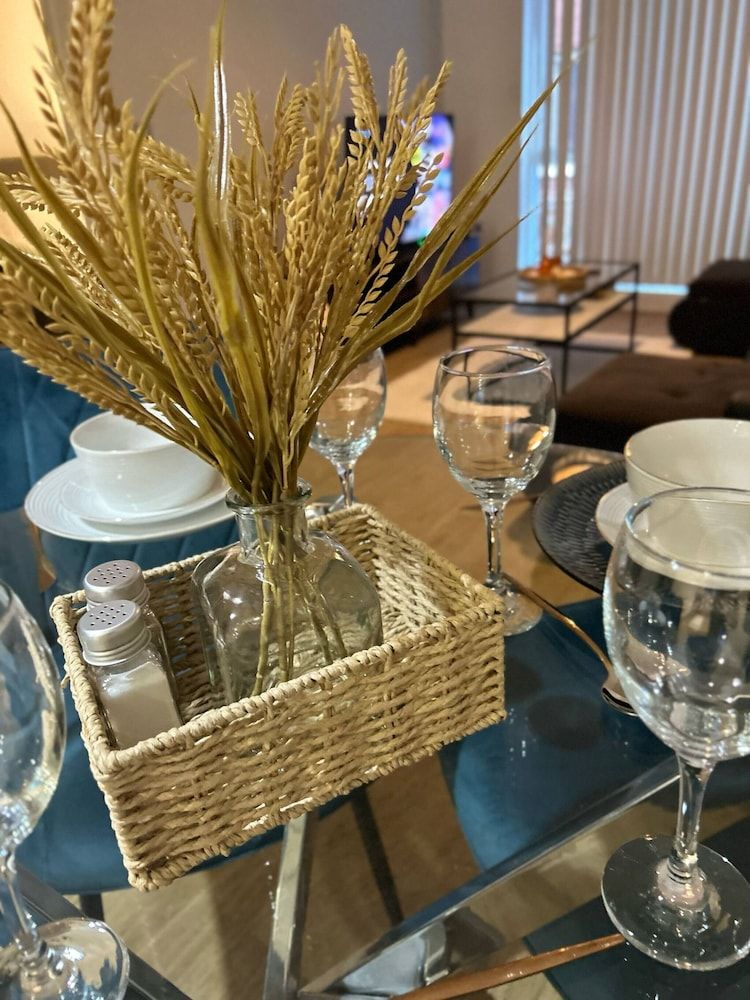 The Dyche - Central Manchester Spacious Apartment - Local Attractions Apartment, 1 Bedroom, City View 23