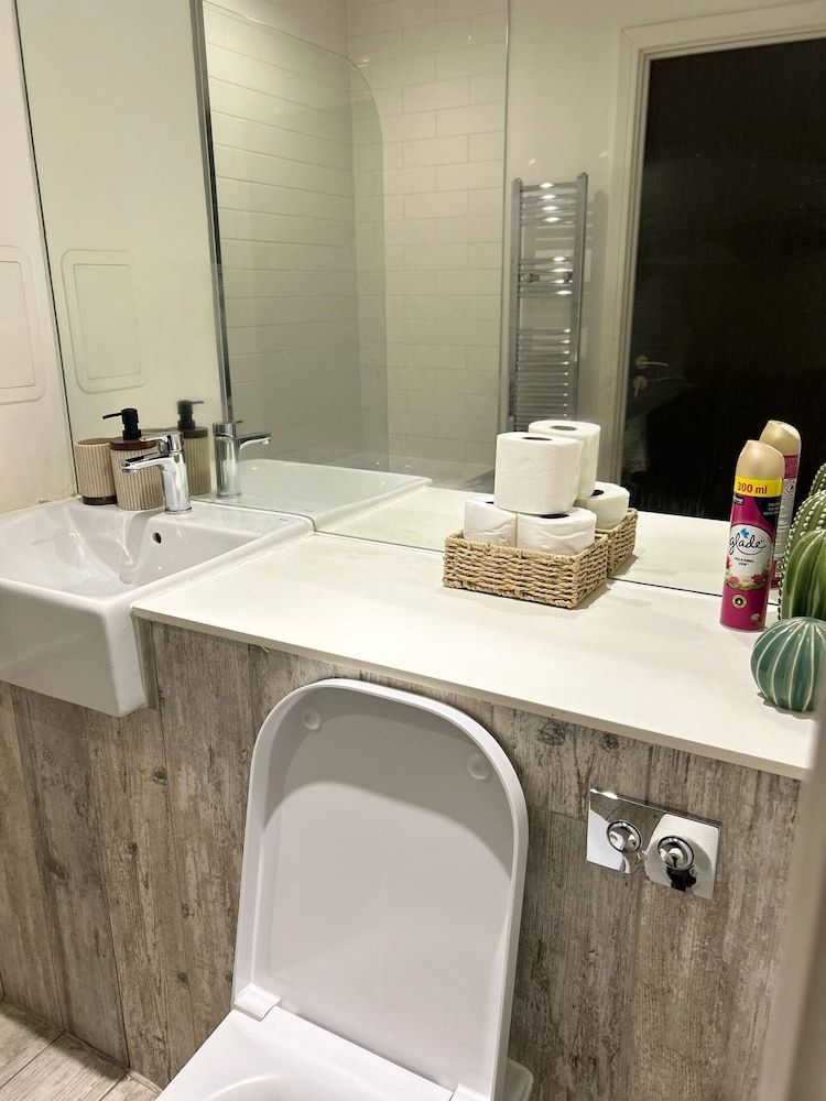 The Dyche - Central Manchester Spacious Apartment - Local Attractions Apartment, 1 Bedroom, City View 18