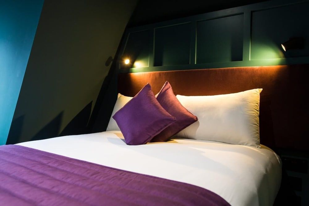 Superior Double Room, City View