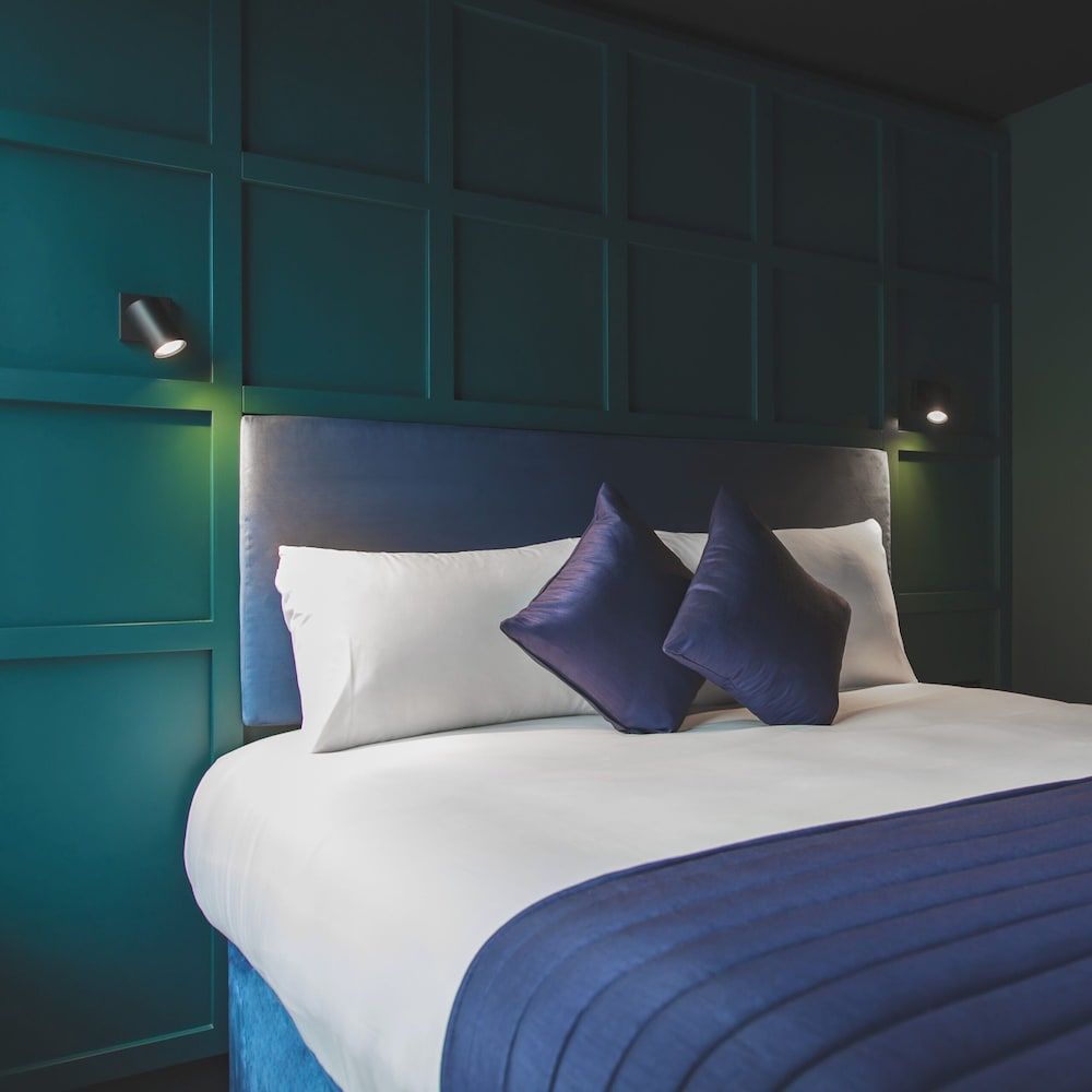 Luxury Double Room, City View