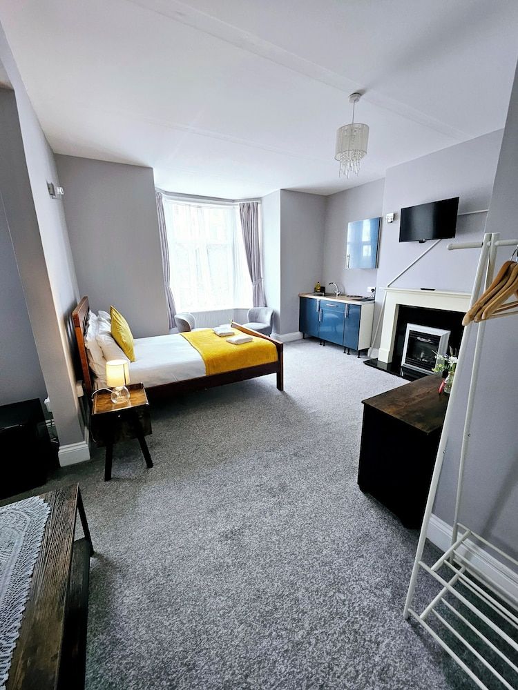 Superior Studio, Partial Sea View