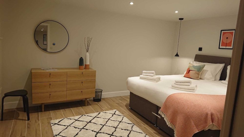 Eastfield Lodge Superior Apartment, Private Bathroom (The Holt) 5