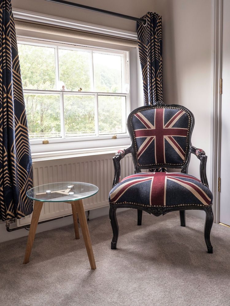 VIaduct Guest House Deluxe Double Room, Garden View 2