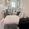 2 Bed Apartment-sleeps 4-free Parking