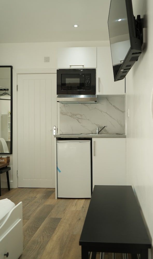 Concept Rooms Superior Studio Suite, 1 King Bed 9