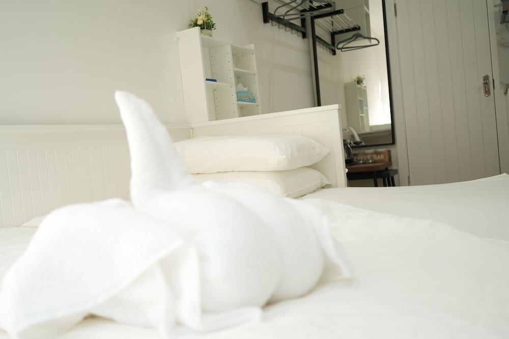 Concept Rooms Superior Studio Suite, 1 King Bed 5