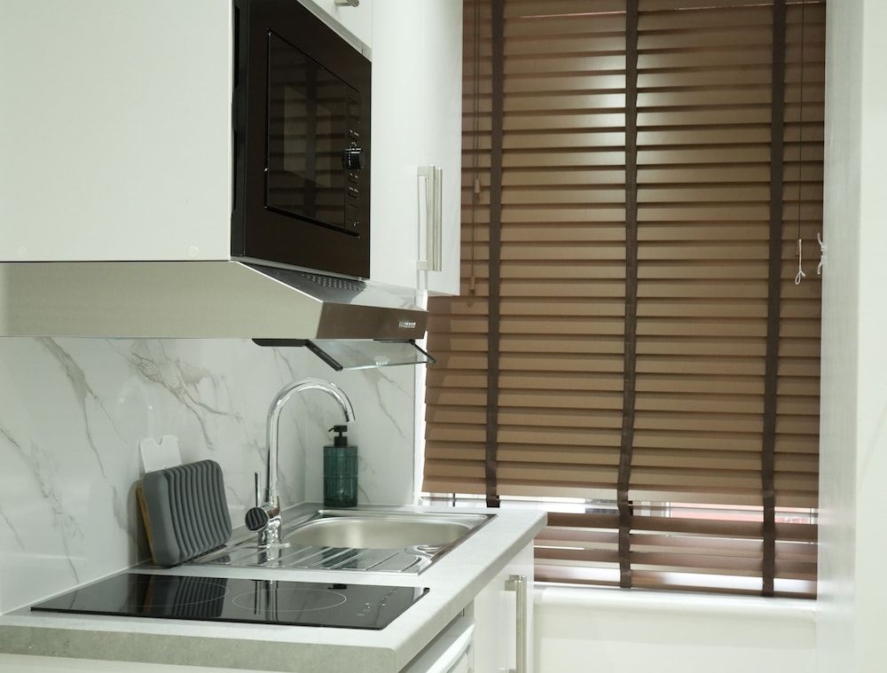 Concept Rooms Standard Studio Suite, 1 King Bed 7