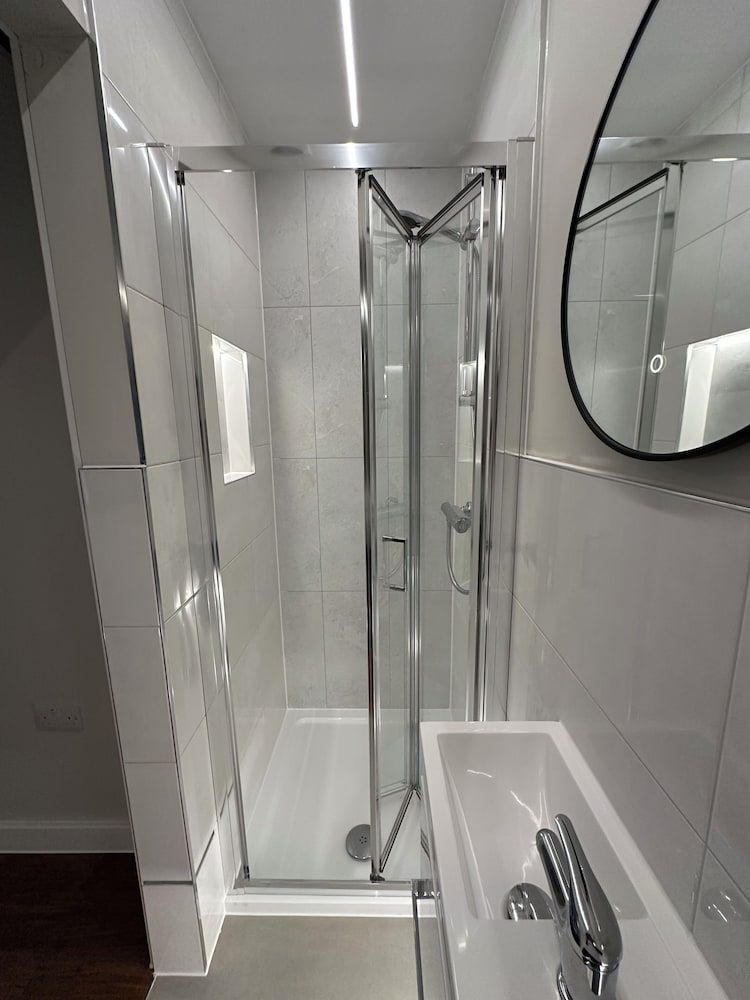 Buckingham Annexe Double Room 10