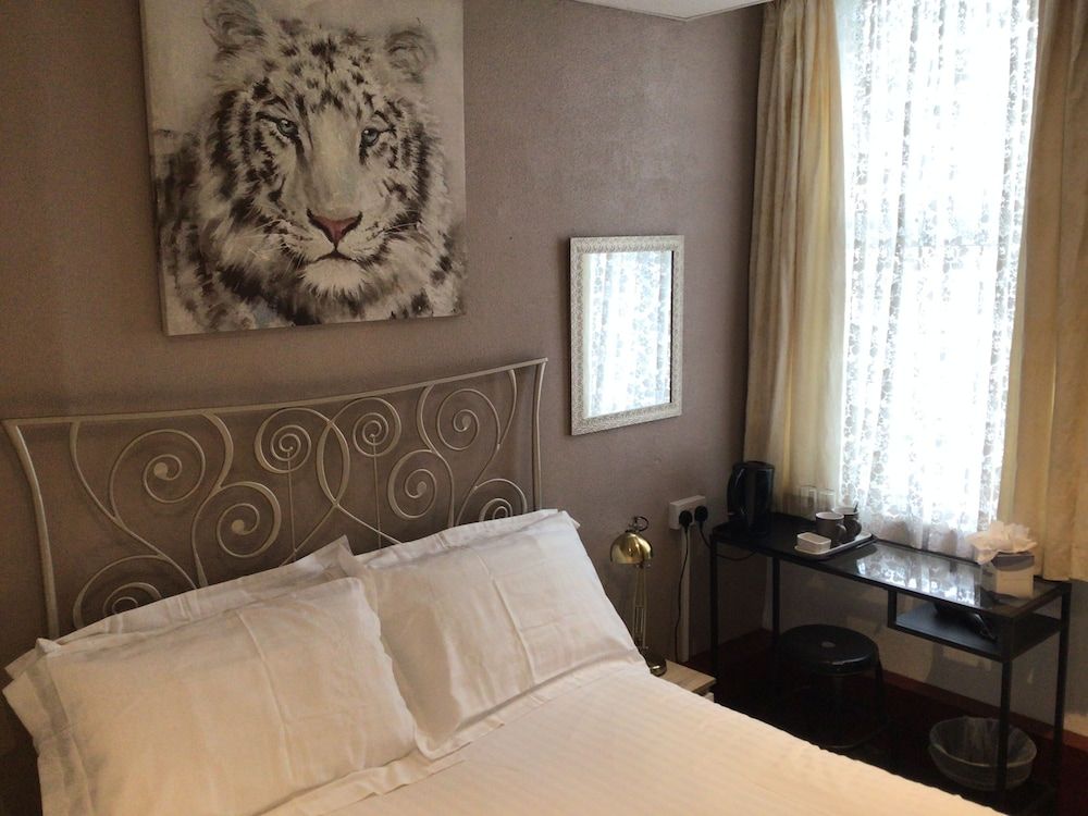 The White Swallow Hotel Comfort Double Room 3