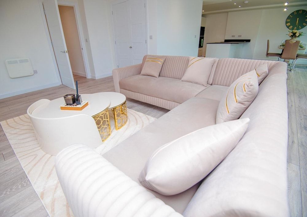 Opfa Property Luxury Penthouse, City View 27