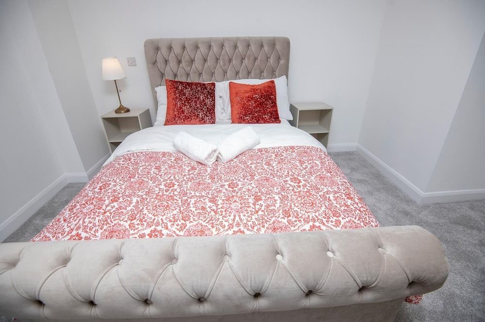 Opfa Property Luxury Penthouse, City View 13