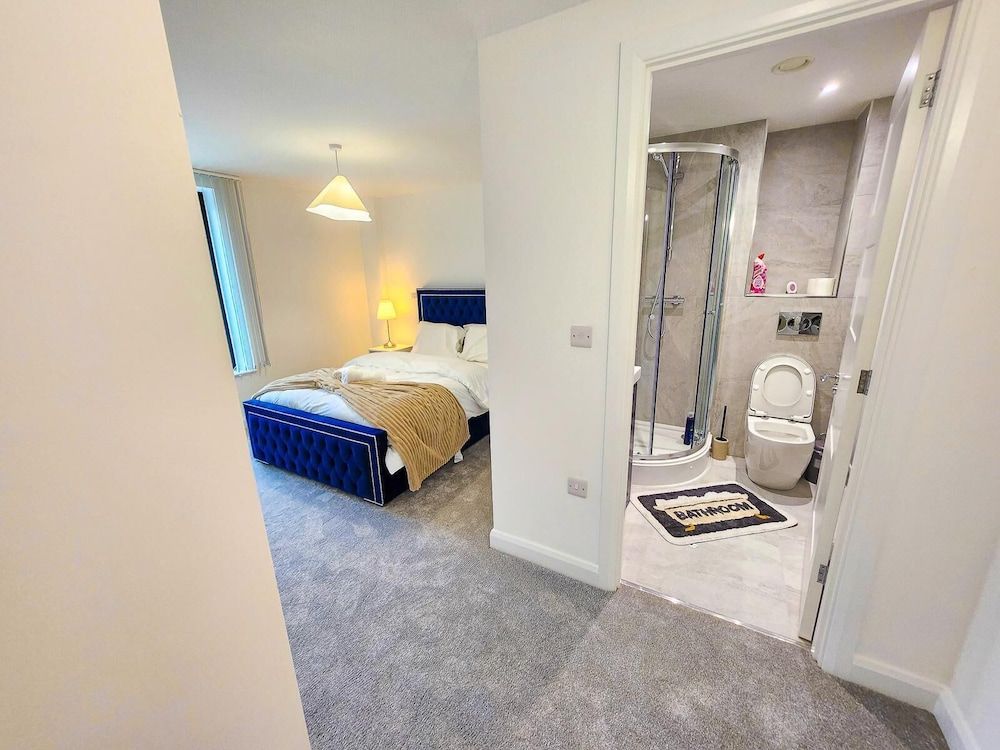 Opfa Property Luxury Penthouse, City View 2