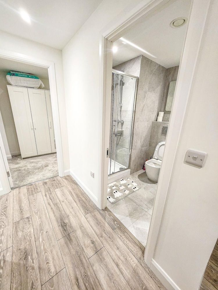 Opfa Property Luxury Penthouse, City View 30