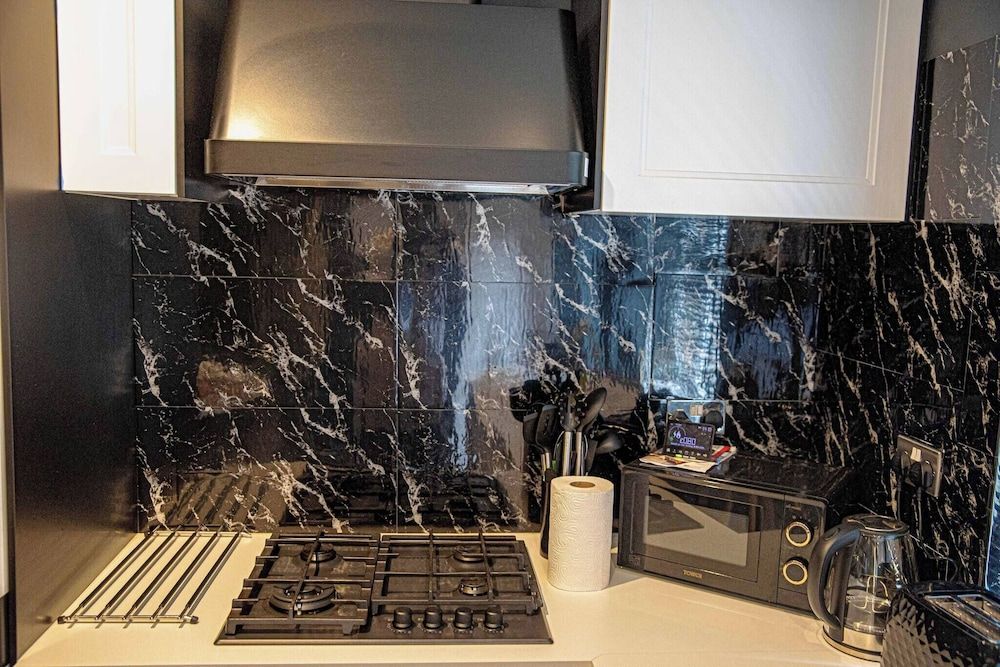 Home in Manchester Near Etihad Stadium - Parking House, 2 Bedrooms 18