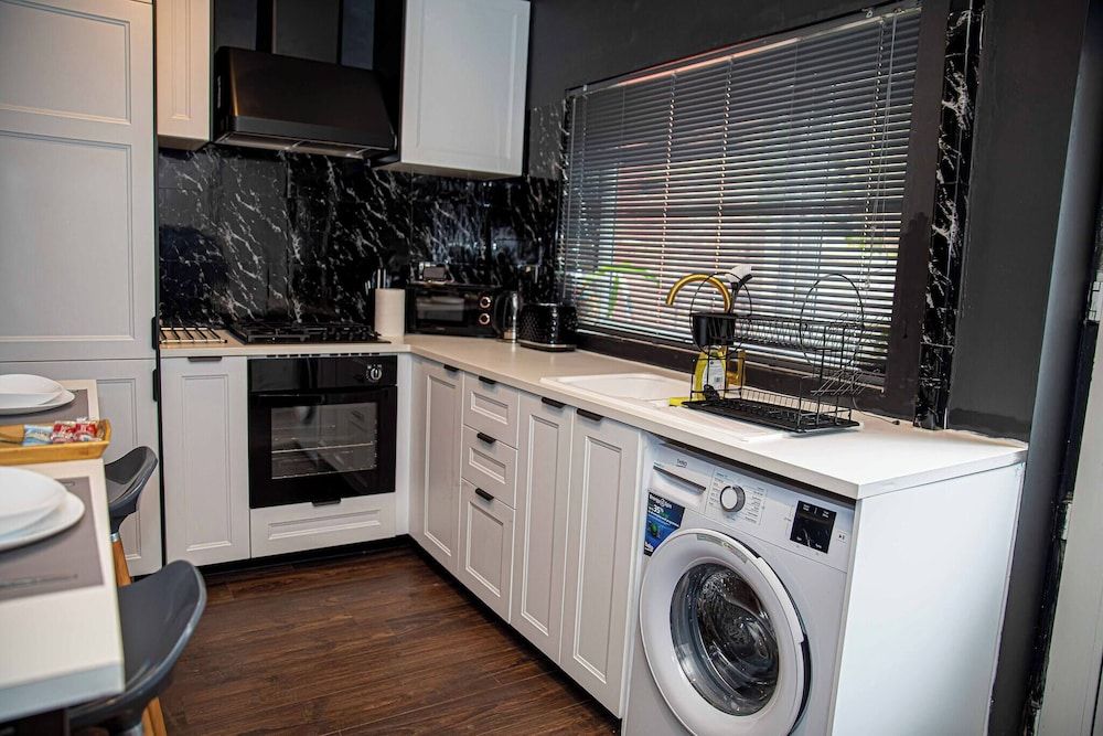 Home in Manchester Near Etihad Stadium - Parking House, 2 Bedrooms 11