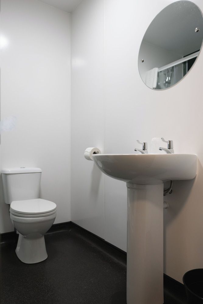 Pairc House Hotel Family Quadruple Room 3