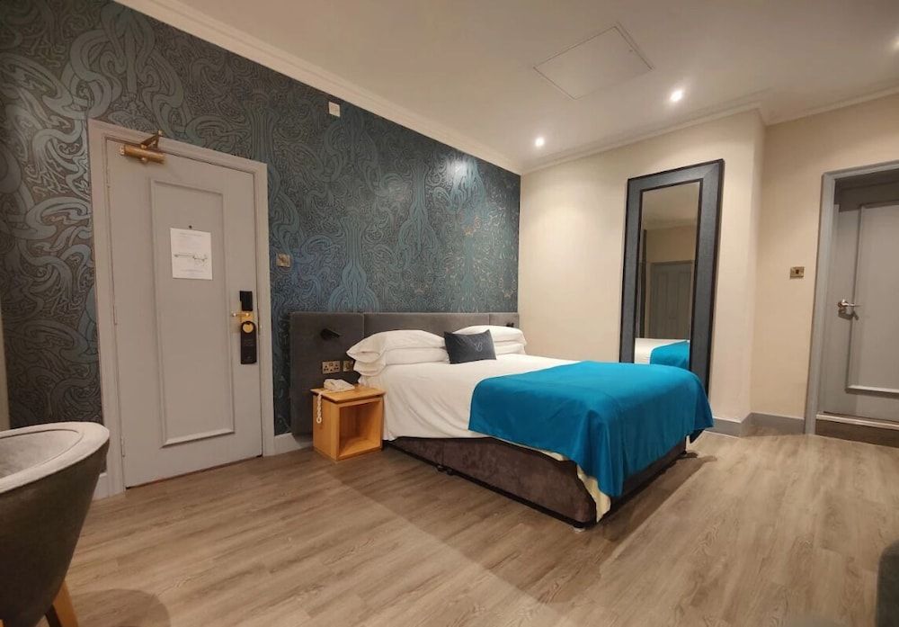 Brandon Hall Hotel and Spa Standard Twin Room 2